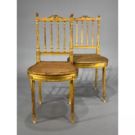 Para autentycznych krzeseł w stylu Ludwik. XVI Francja